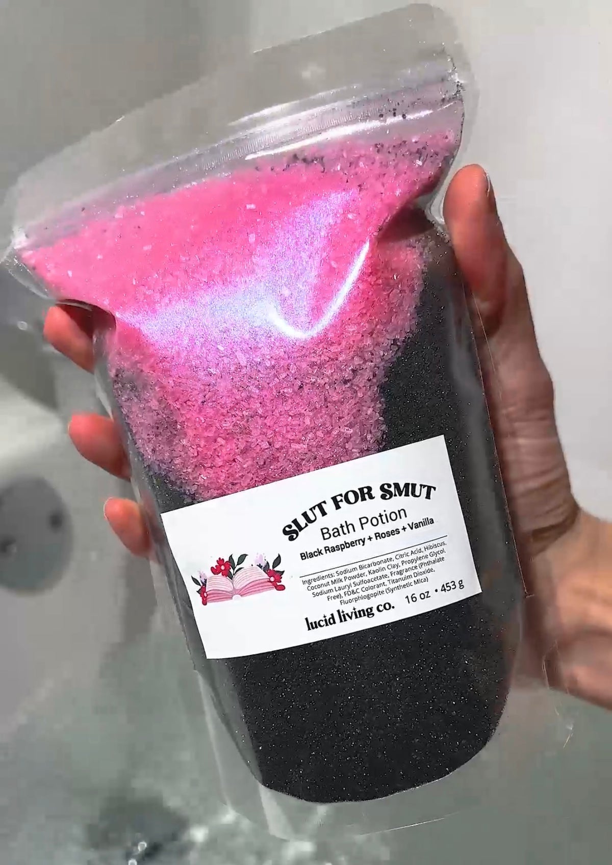 Salope pour la potion de bain de charbon