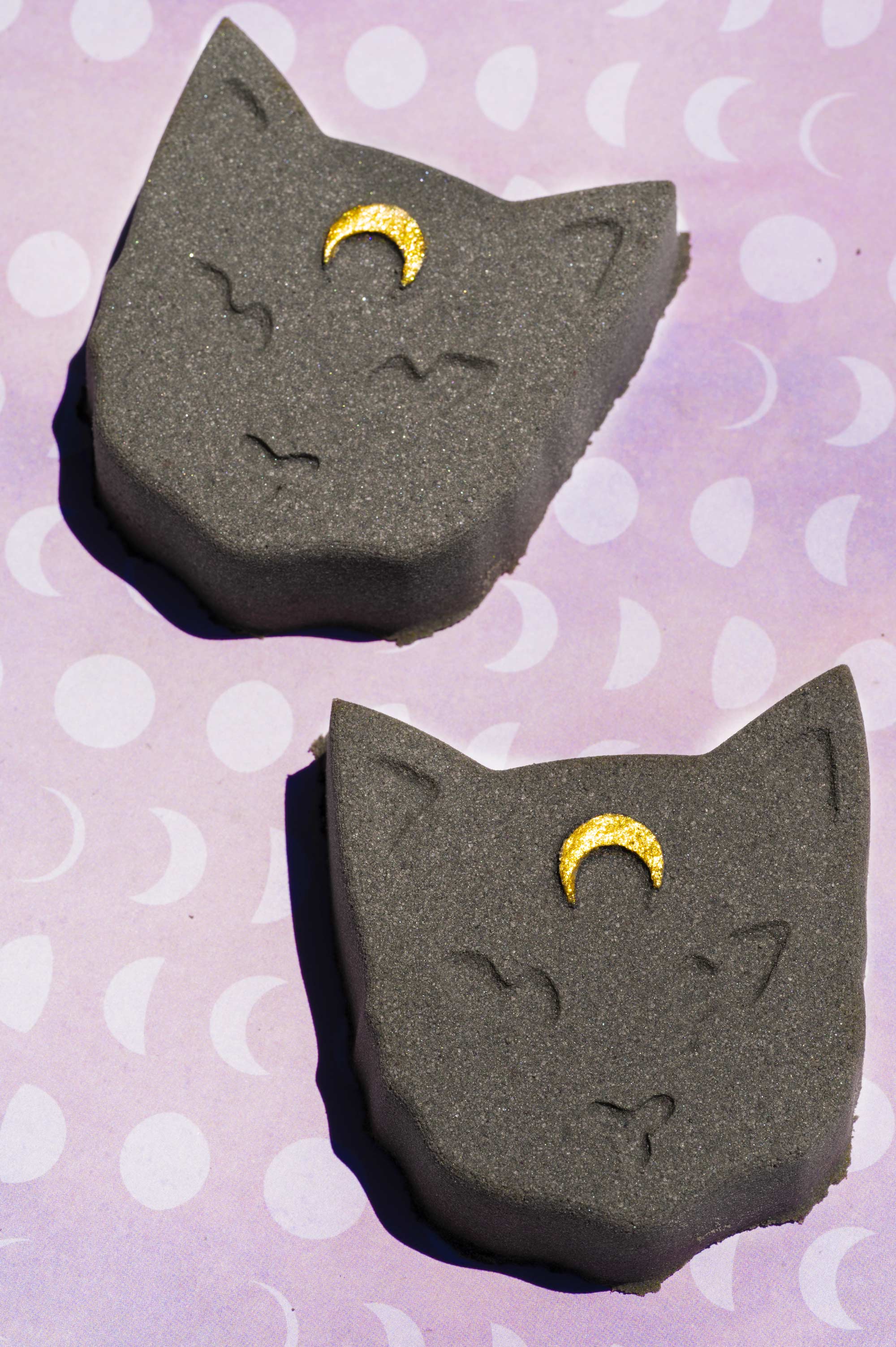 Familiar Spirit Bath Bomb